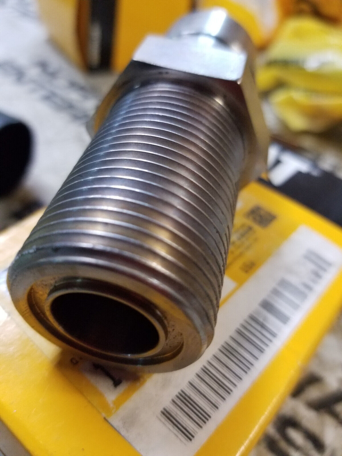 8T-5373 COUPLER 8T5373