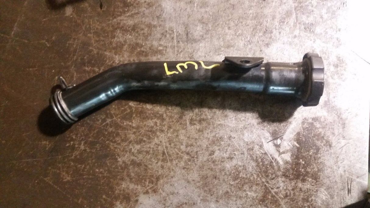 011 2011-2015 OIL FILLER  AND OIL CAP DURAMAX LML 6.6 6.6L 98062858 12573341