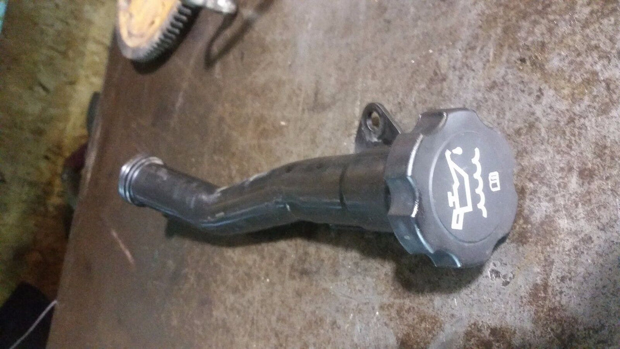 011 2011-2015 OIL FILLER  AND OIL CAP DURAMAX LML 6.6 6.6L 98062858 12573341
