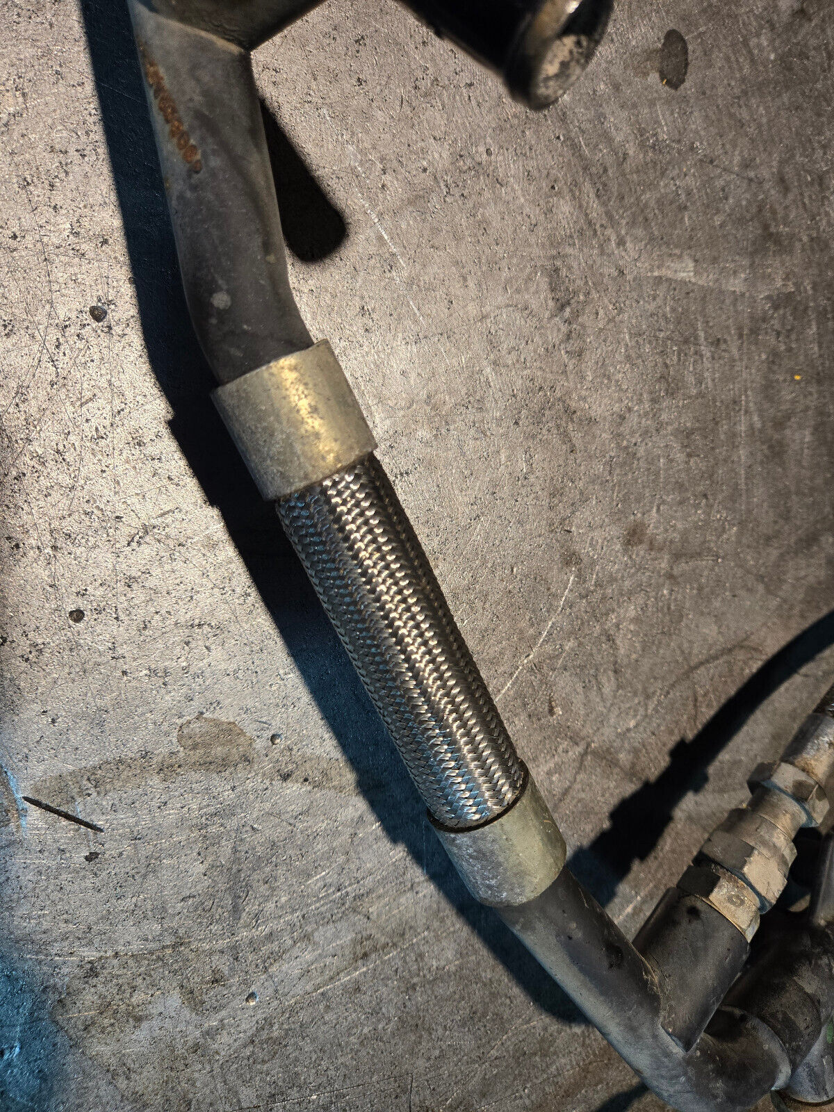 5443469 6.7L CUMMINS 2020 C&C Exhaust cooler water outlet tube P5443469