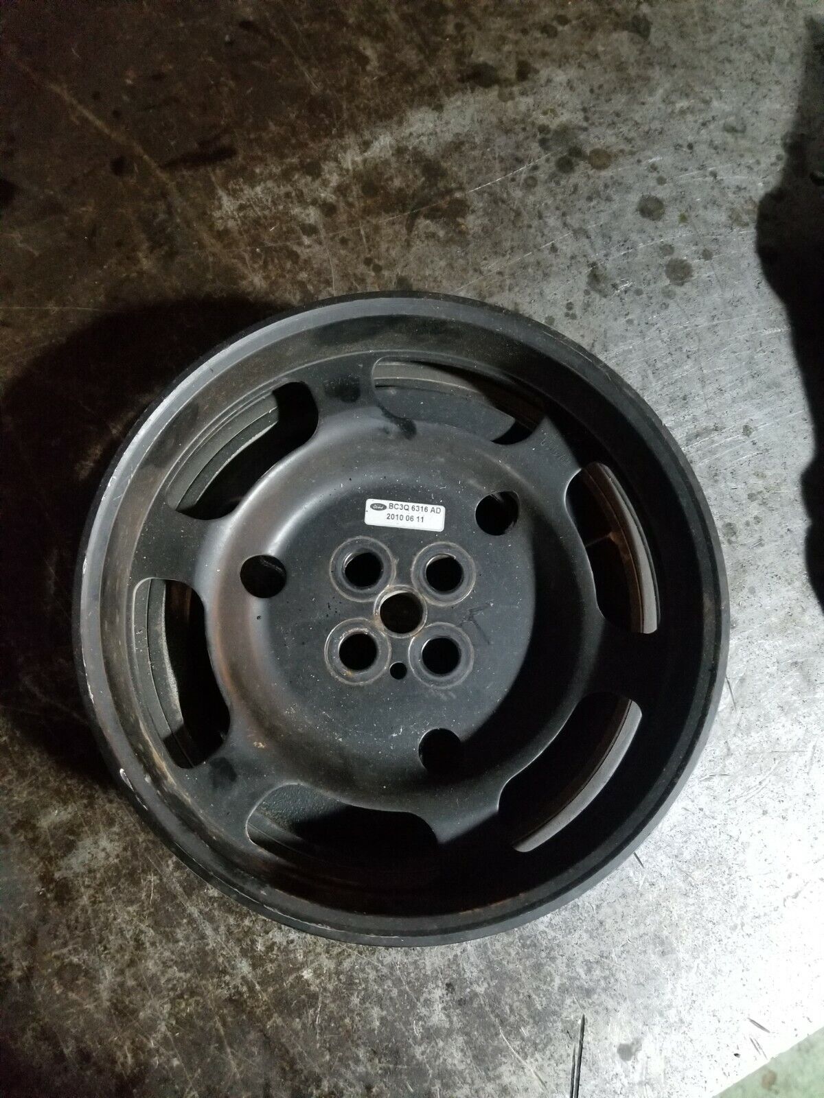 Engine Harmonic Balancer Ford F-350 Super Duty 6.7L BC3Q-6316-AD