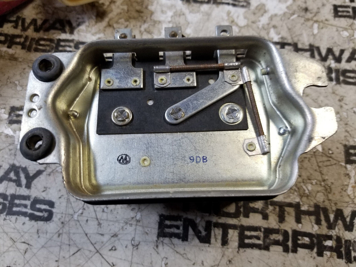 STANDARD VR20 VOLTAGE REGULATOR 12V