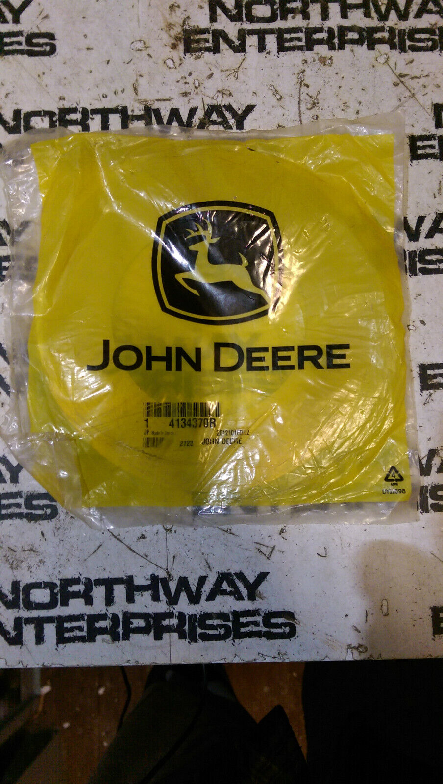 JOHN DEERE 4134370R SHIM