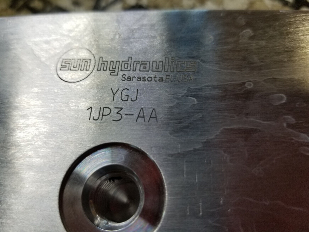 SUN HYDRAULICS YGJ 1JP3-AA LINE MOUNT BODY MANIFOLD