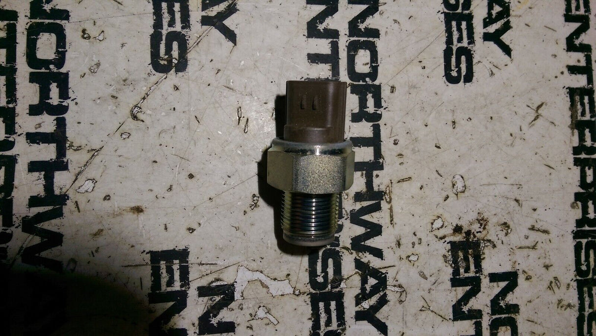 John Deere 8973186841 FUEL RAIL PRESSURE SENSOR
