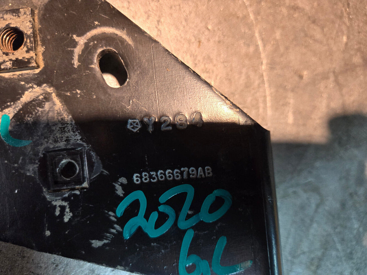2020 6.7l CUMMINS Mopar 68366679AB Power Steering Pump Bracket
