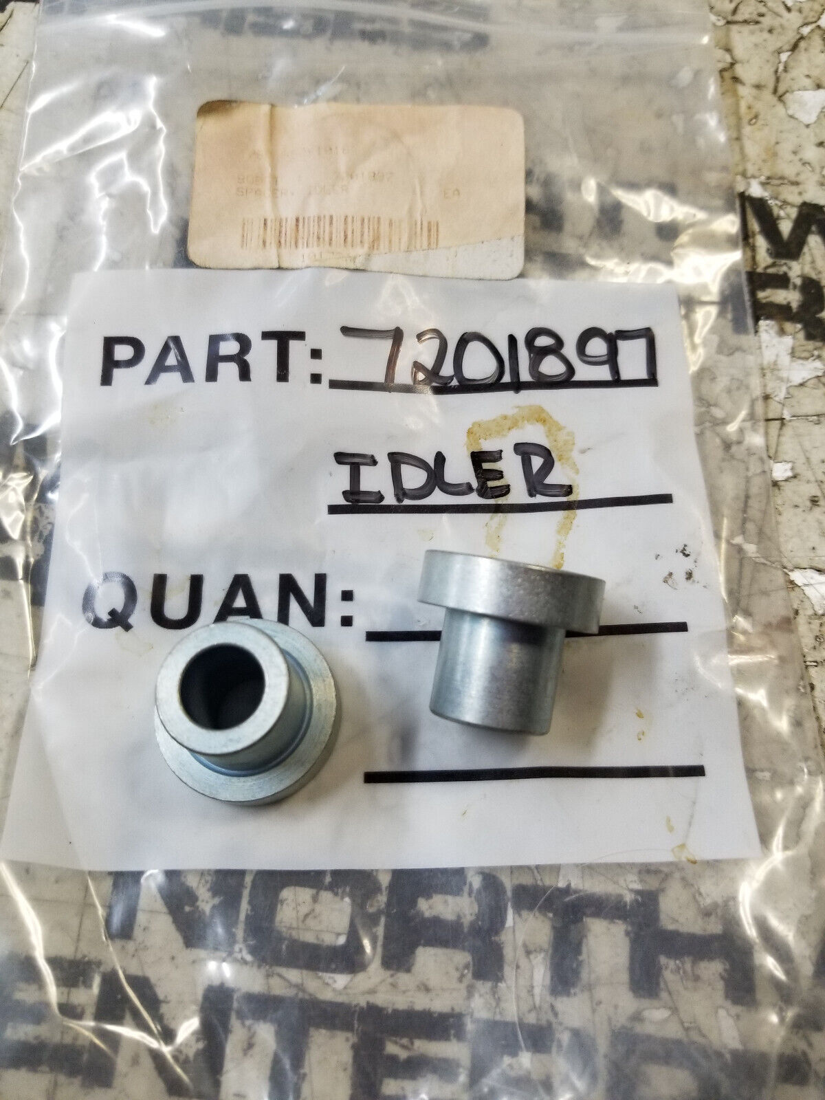 BOBCAT IDLER SPACER 7201897 LOT OF 2PC AS SHOWN LOT OF 2 SPACERS