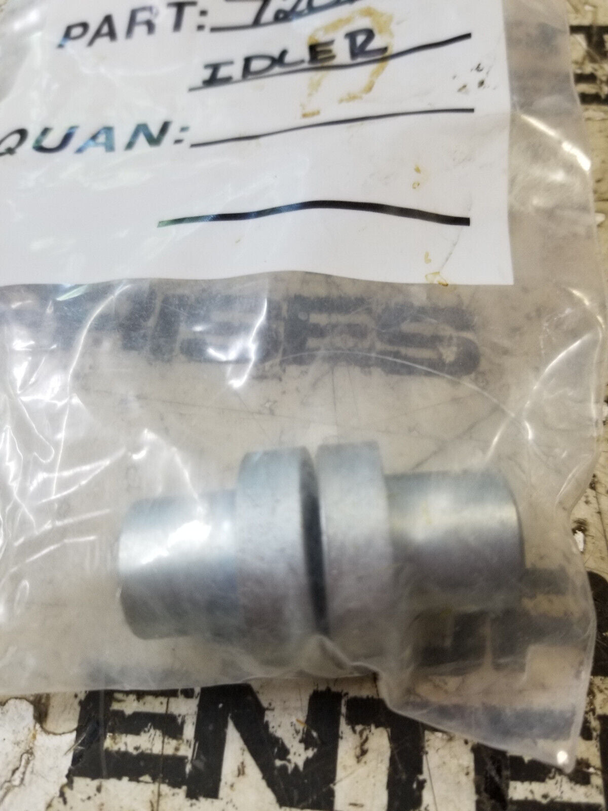 BOBCAT IDLER SPACER 7201897 LOT OF 2PC AS SHOWN LOT OF 2 SPACERS