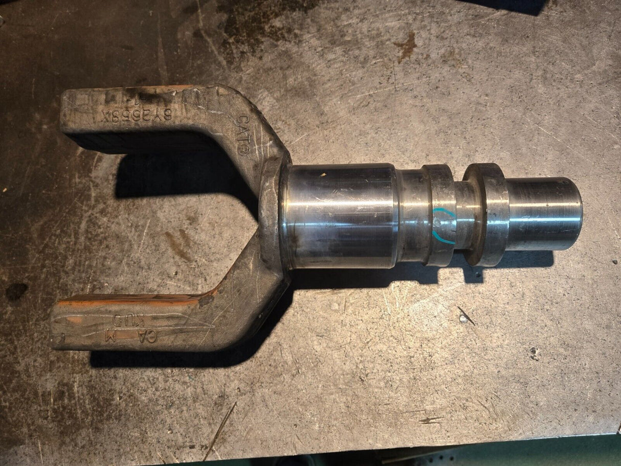 6Y2658 - YOKE Caterpillar 6Y-2658
