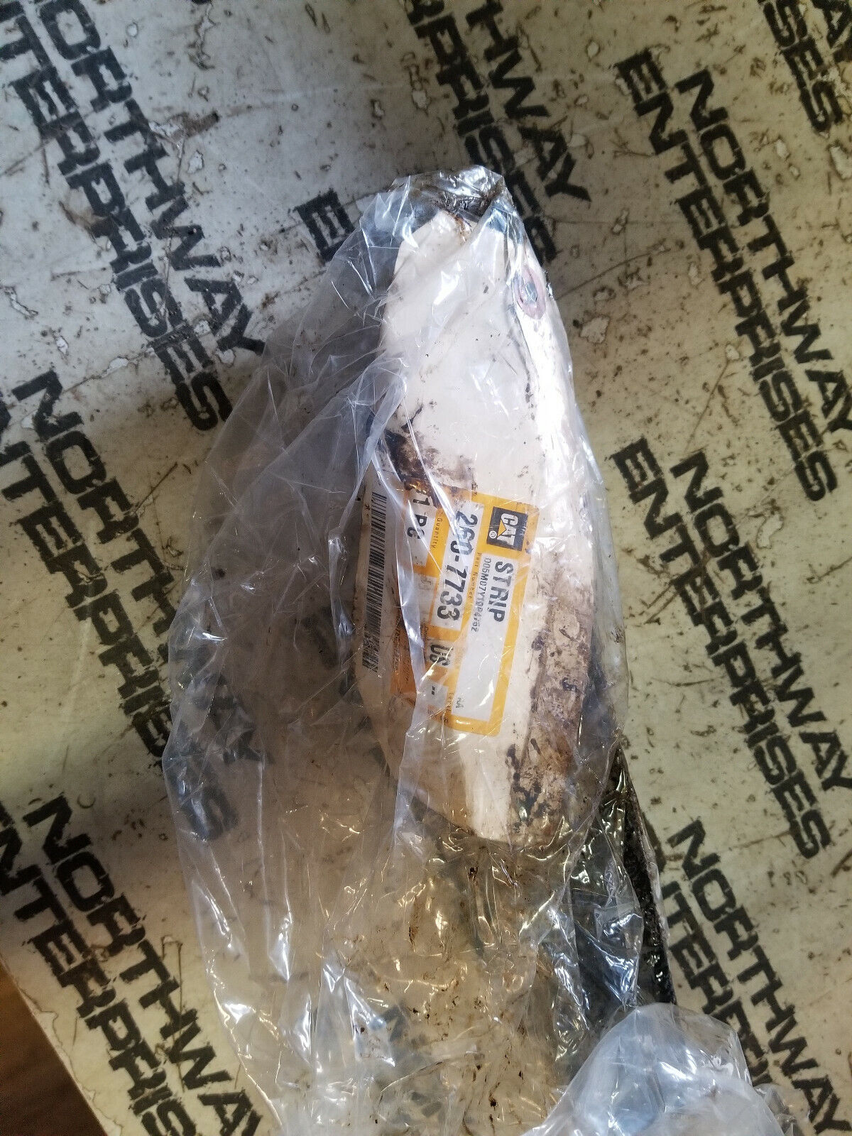 260-7733 CATERPILLAR STRIP