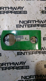 JOHN DEERE R71637 RETAINER