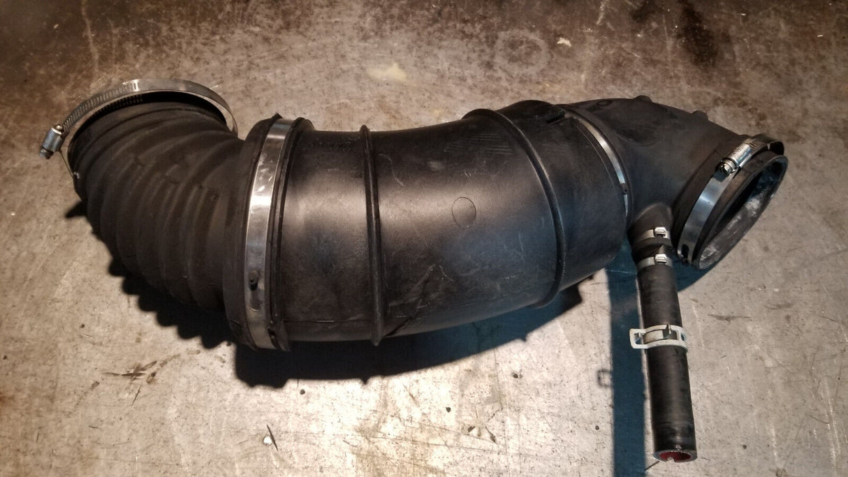 13-18 Dodge 6.7 Cummins Diesel RAM ACTIVE Air Intake Cleaner Duct  53032944AL