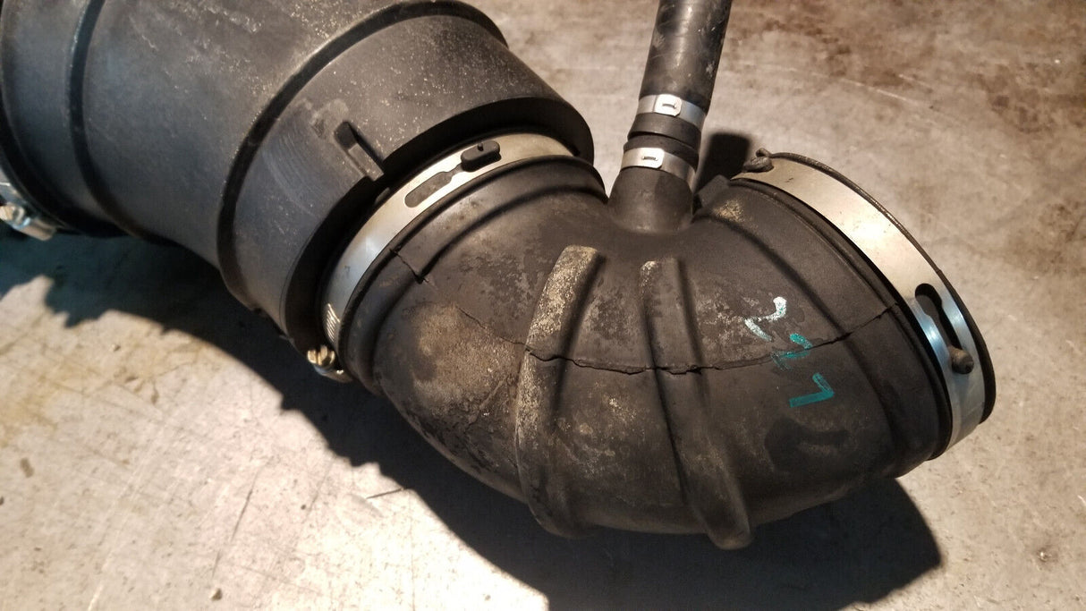 13-18 Dodge 6.7 Cummins Diesel RAM ACTIVE Air Intake Cleaner Duct  53032944AL