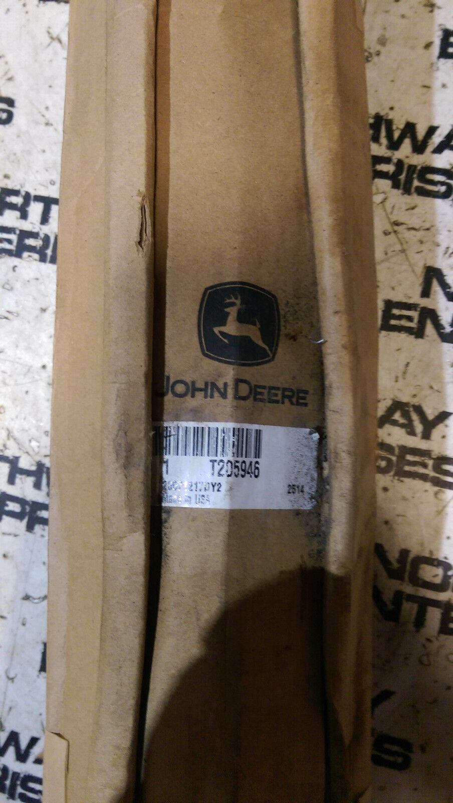John Deere T205946