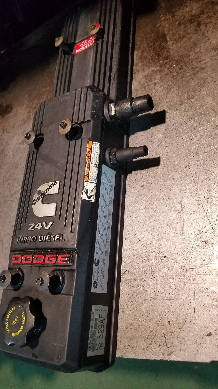 Dodge Ram 5.9L Cummins USED VALVE COVER ASSEMBLY 2005-07 4931453 4931454