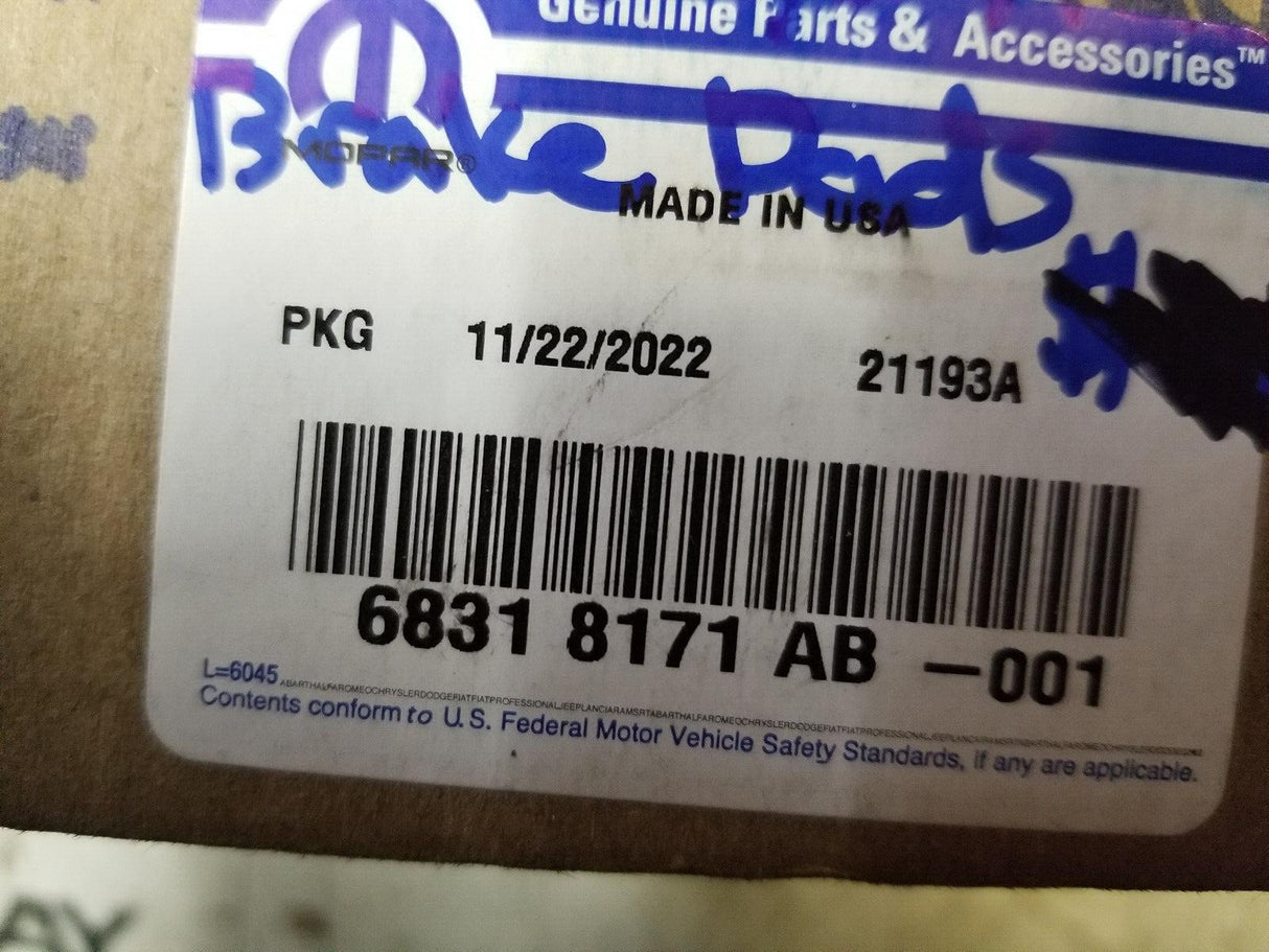 OEM 68318171AB MOPAR BRAKE PAD KIT SET