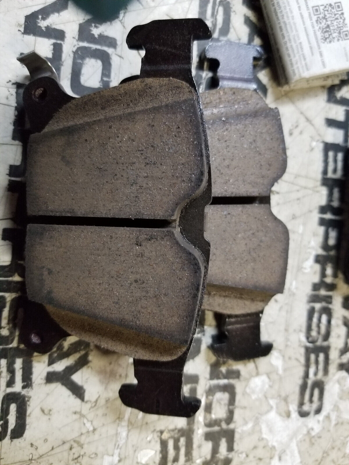 OEM 68318171AB MOPAR BRAKE PAD KIT SET