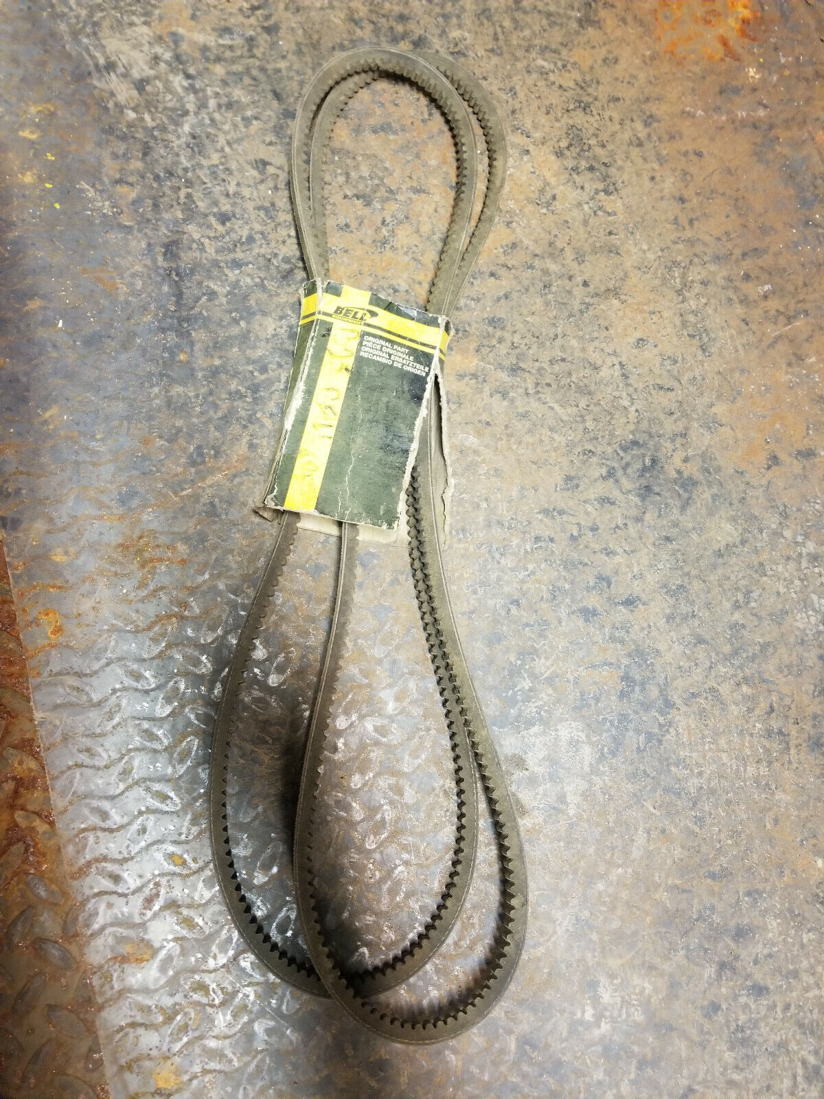AD67320859 BELL V BELT MATCHED SET