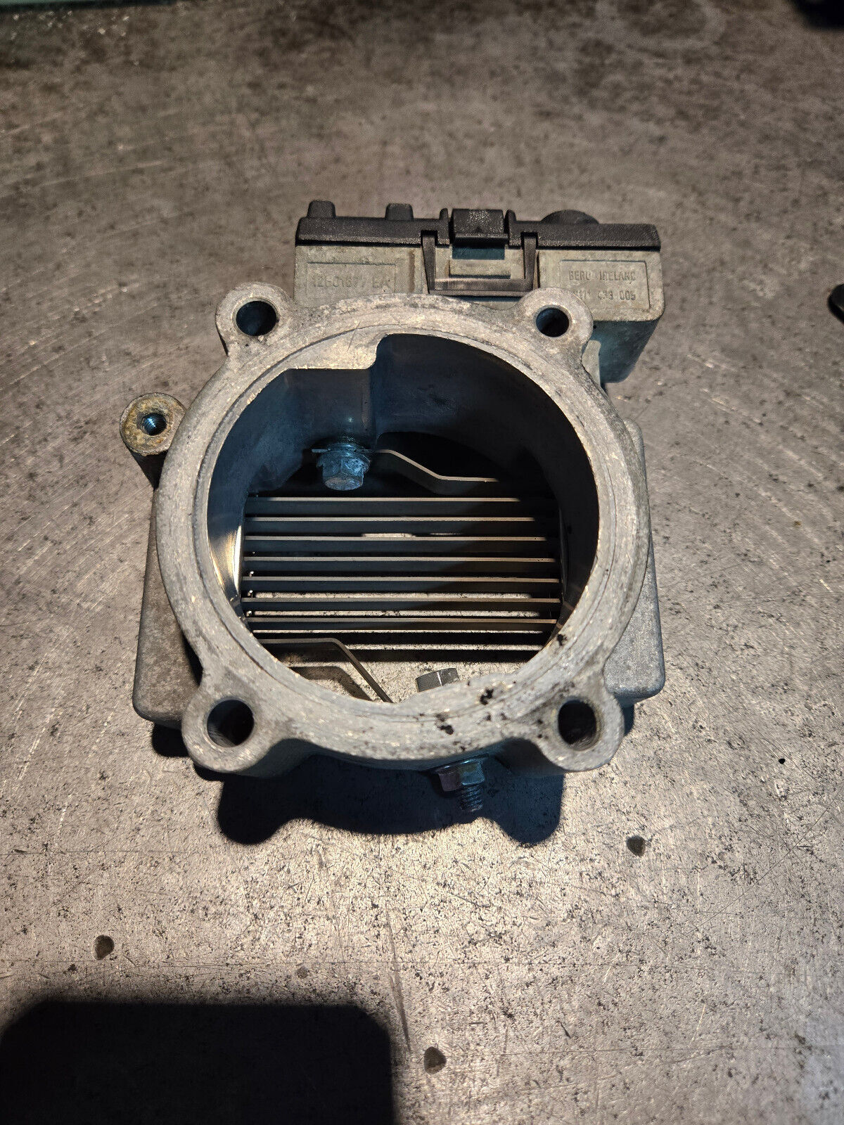 12601677 GM 11-16 2500 3500 HD 6.6L Diesel Turbo Pre Heater