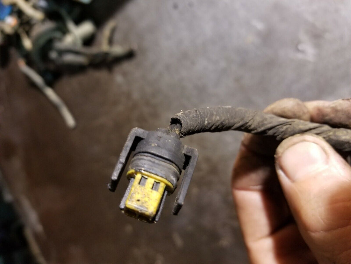 2 WIRE 6.0L POWERSTROKE ENGINE HARNESS PIGTAIL CONNECTOR yellow