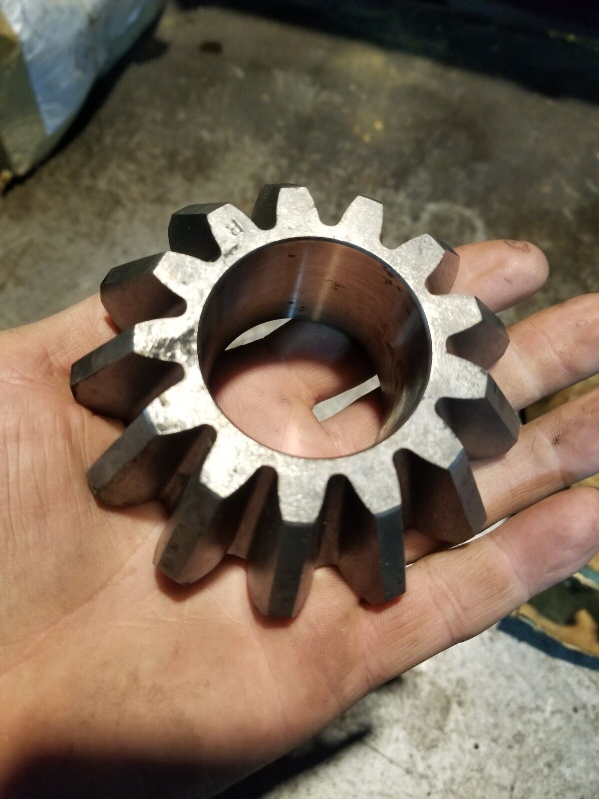 John Deere Original Equipment Pinion R120349 REF 59