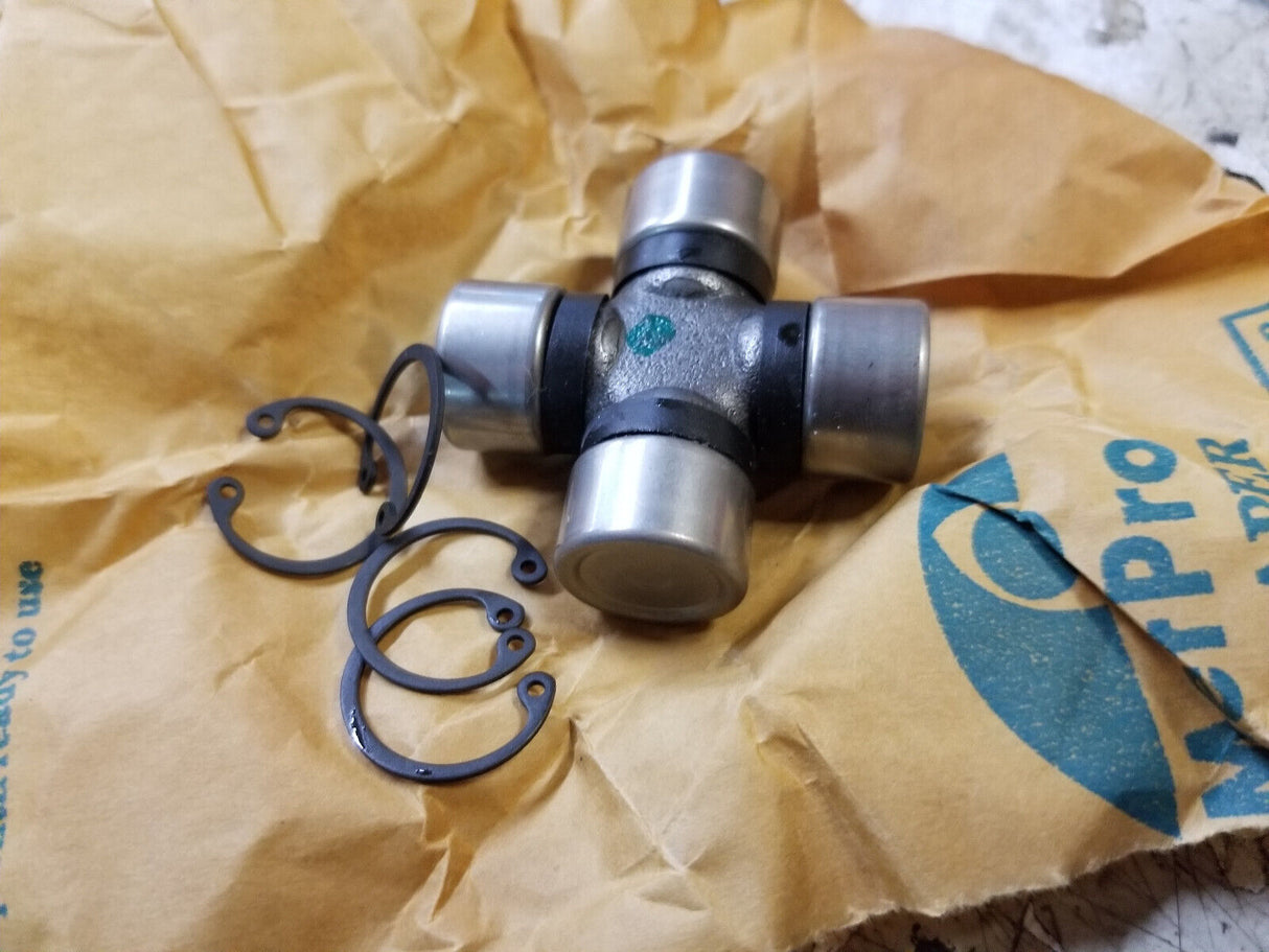 00080628 Bluebird steering shat ujoint