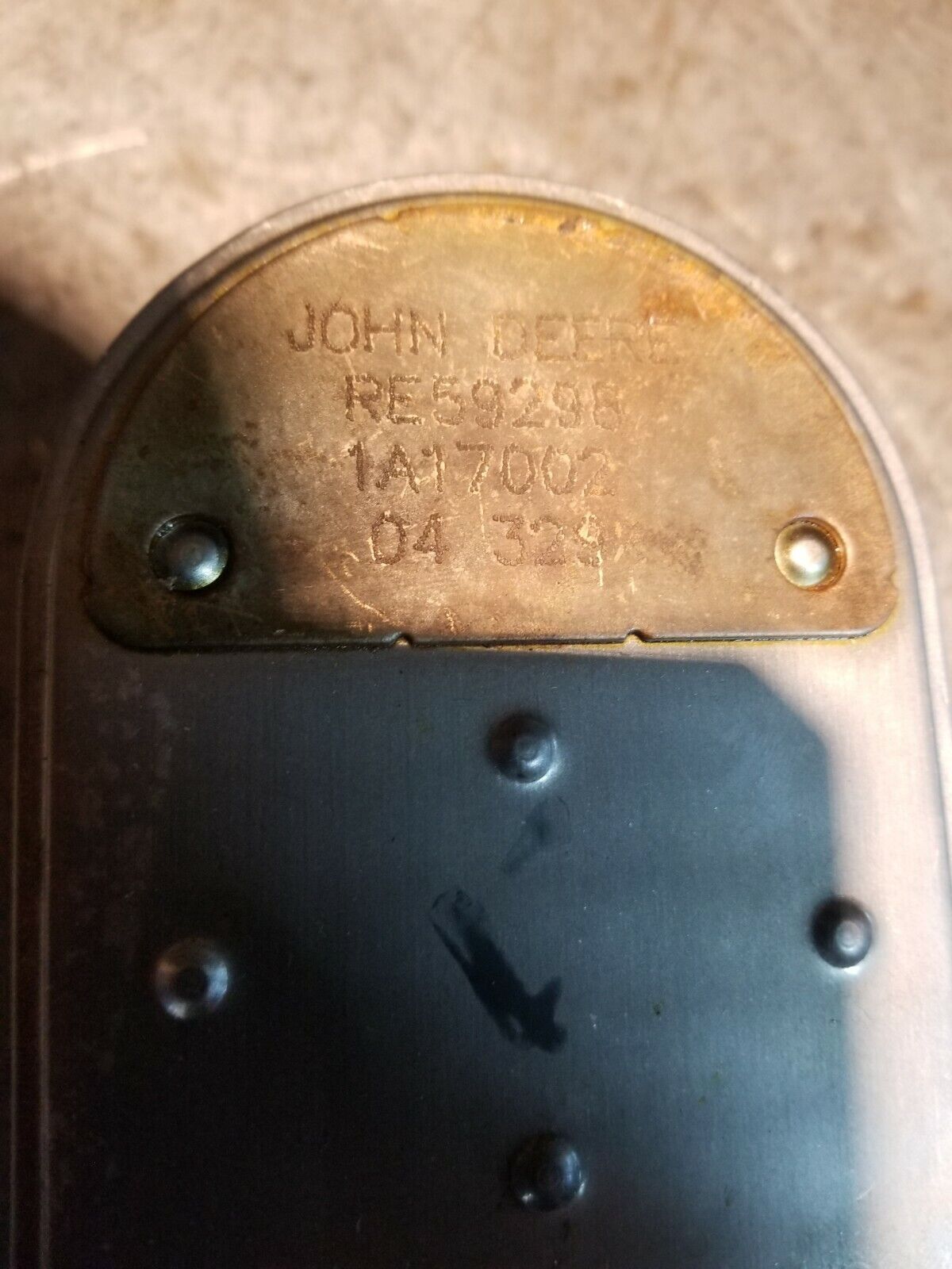JOHN DEERE Oil Cooler RE59298