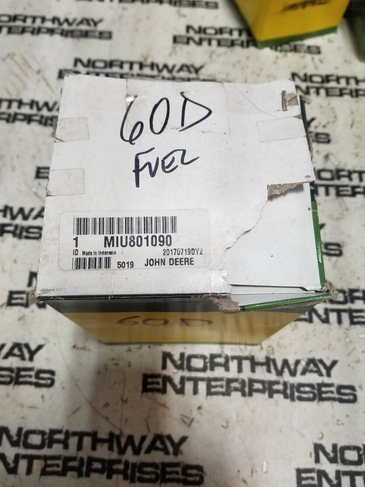 John Deere MIU801090 Fuel Filter