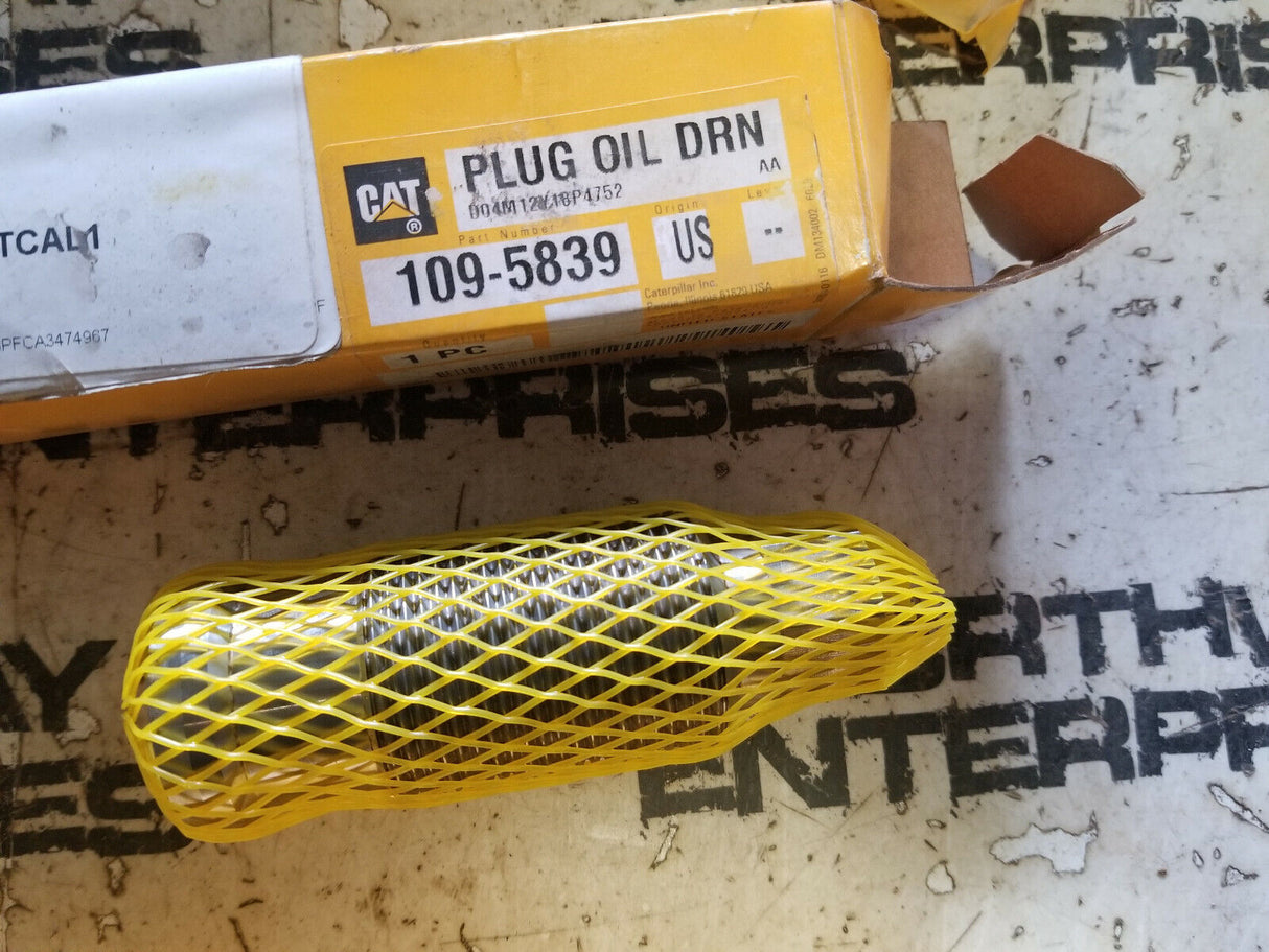 109-5839 CATERPILLAR PLUG