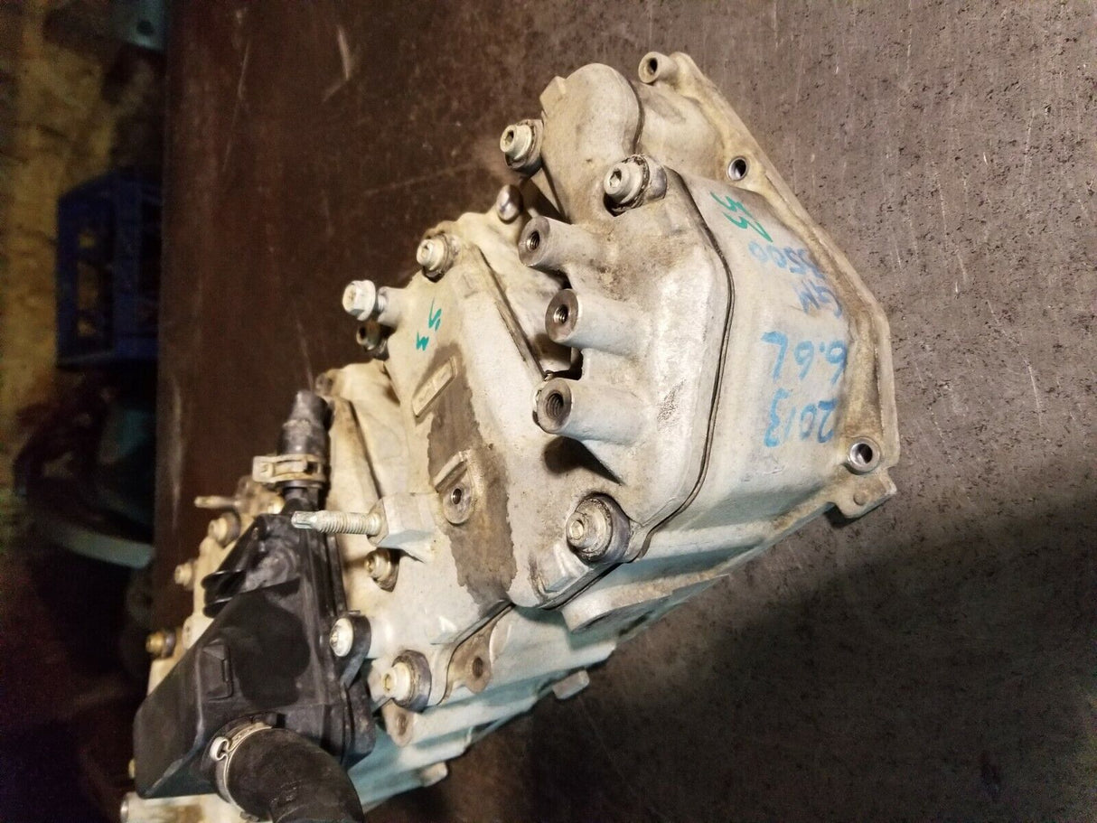 2011-2015 DURAMAX 6.6L DIESEL LML VALVE COVER LH DRIVER 12640380 12642769