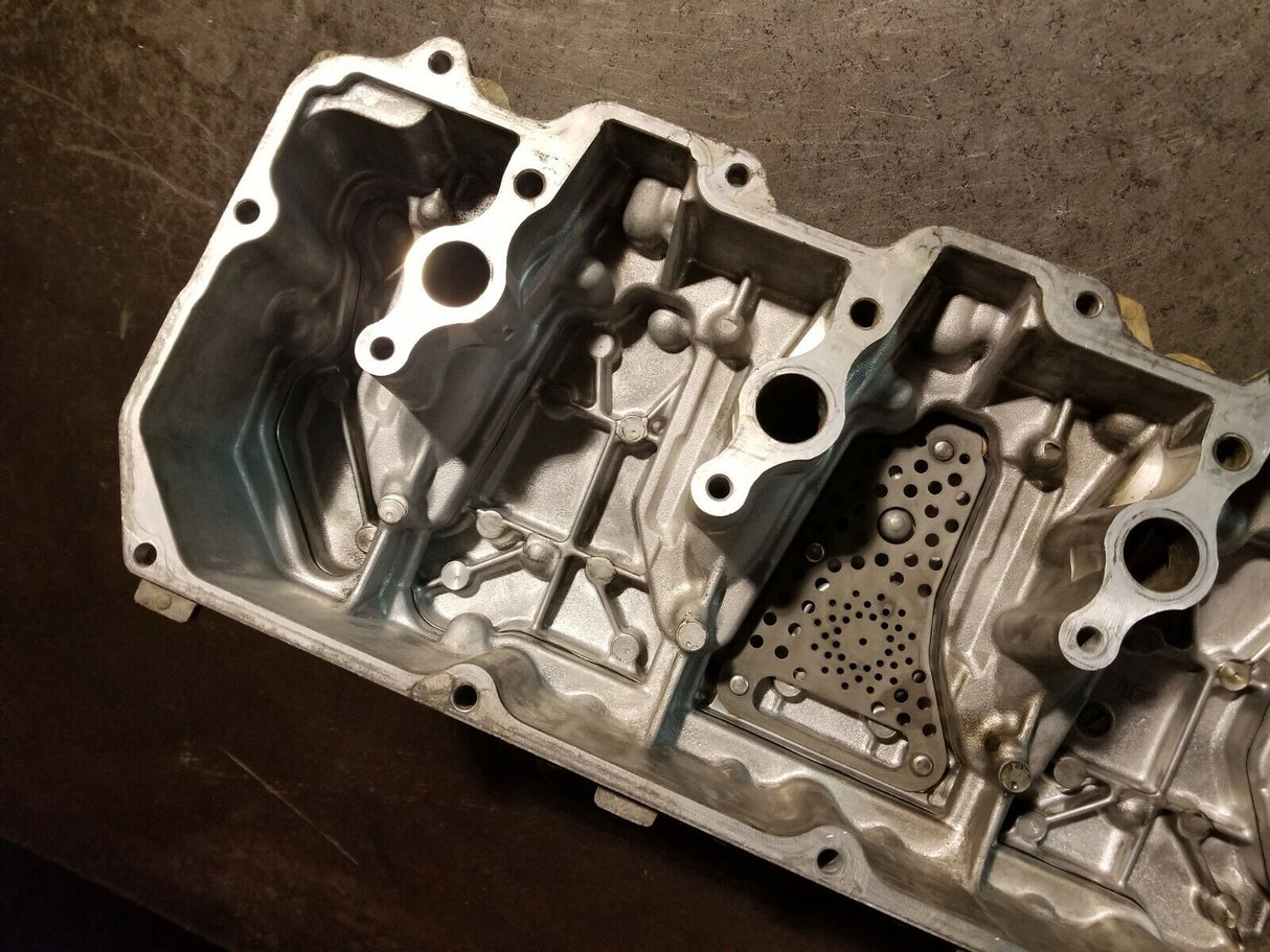 2011-2015 DURAMAX 6.6L DIESEL LML VALVE COVER LH DRIVER 12640380 12642769