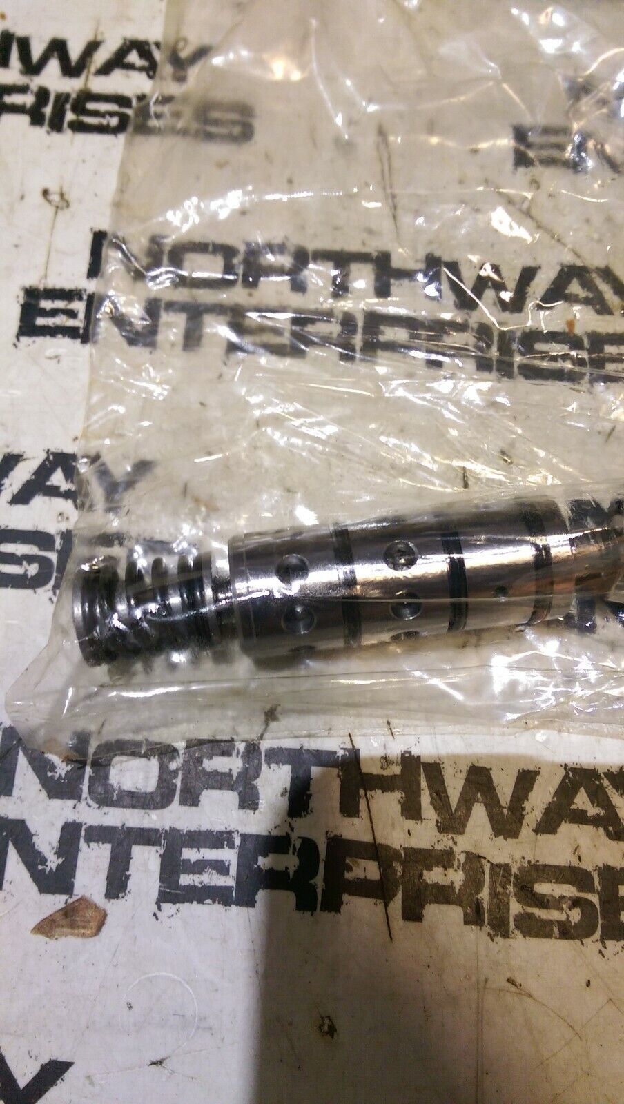 JOHN DEERE 4372034 Pump Control Valve Relief Valve