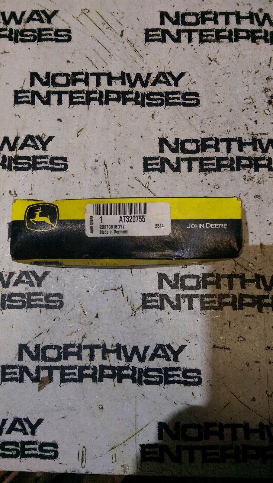 JOHN DEERE AT320755 FILTER
