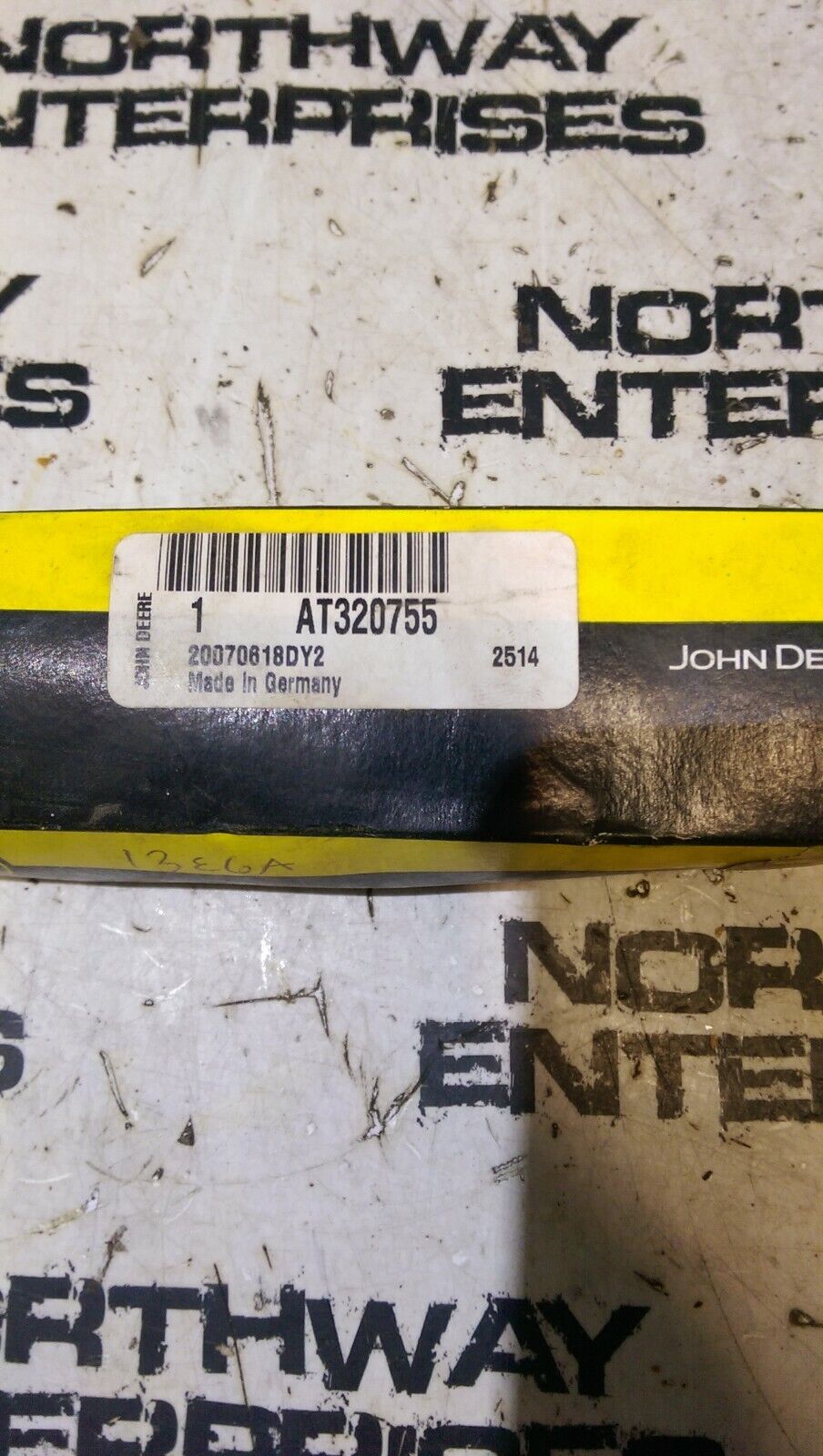 JOHN DEERE AT320755 FILTER