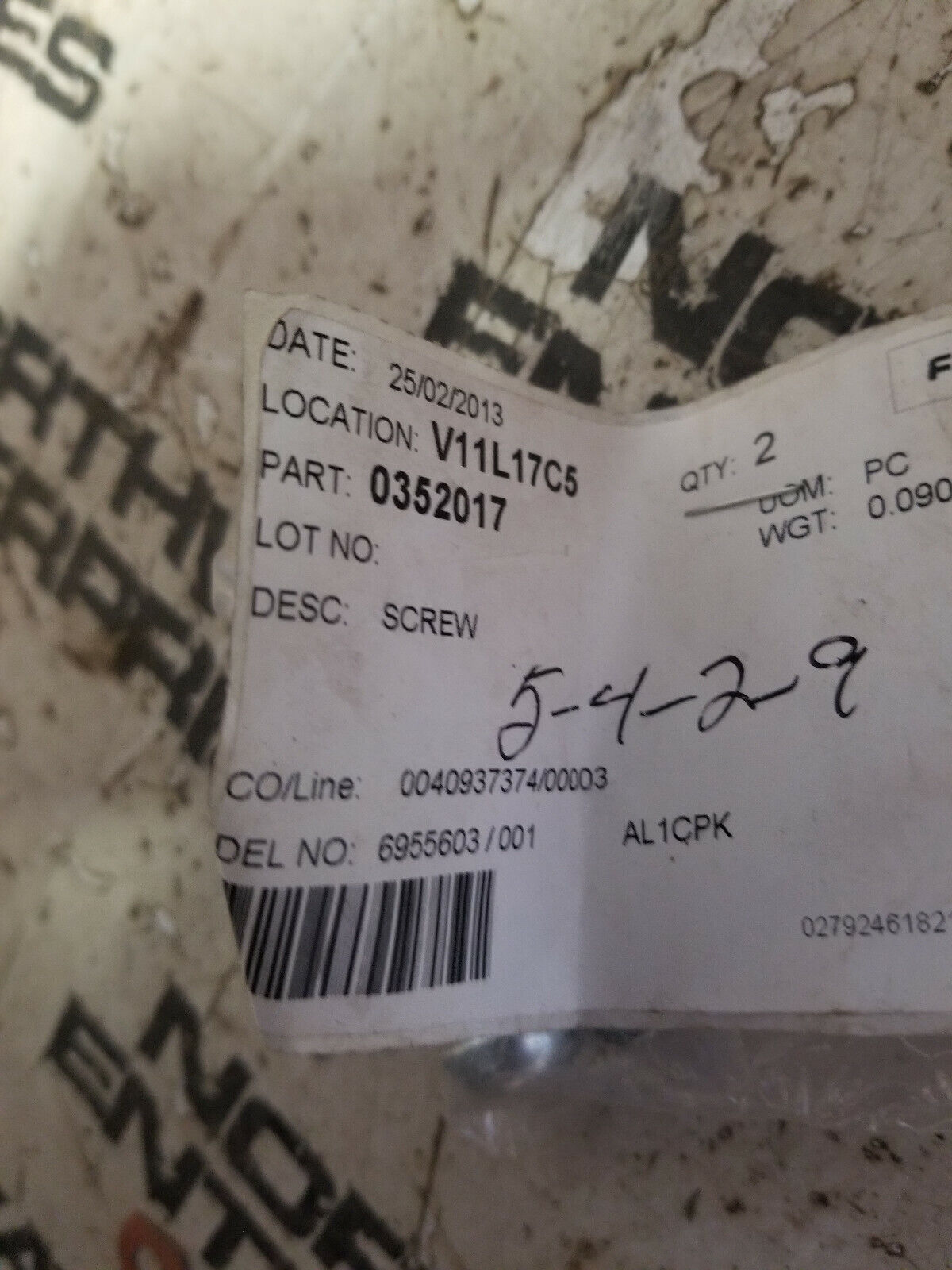 035-2017 CATERPILLAR MACHINE SCREW SET OF 2 PC