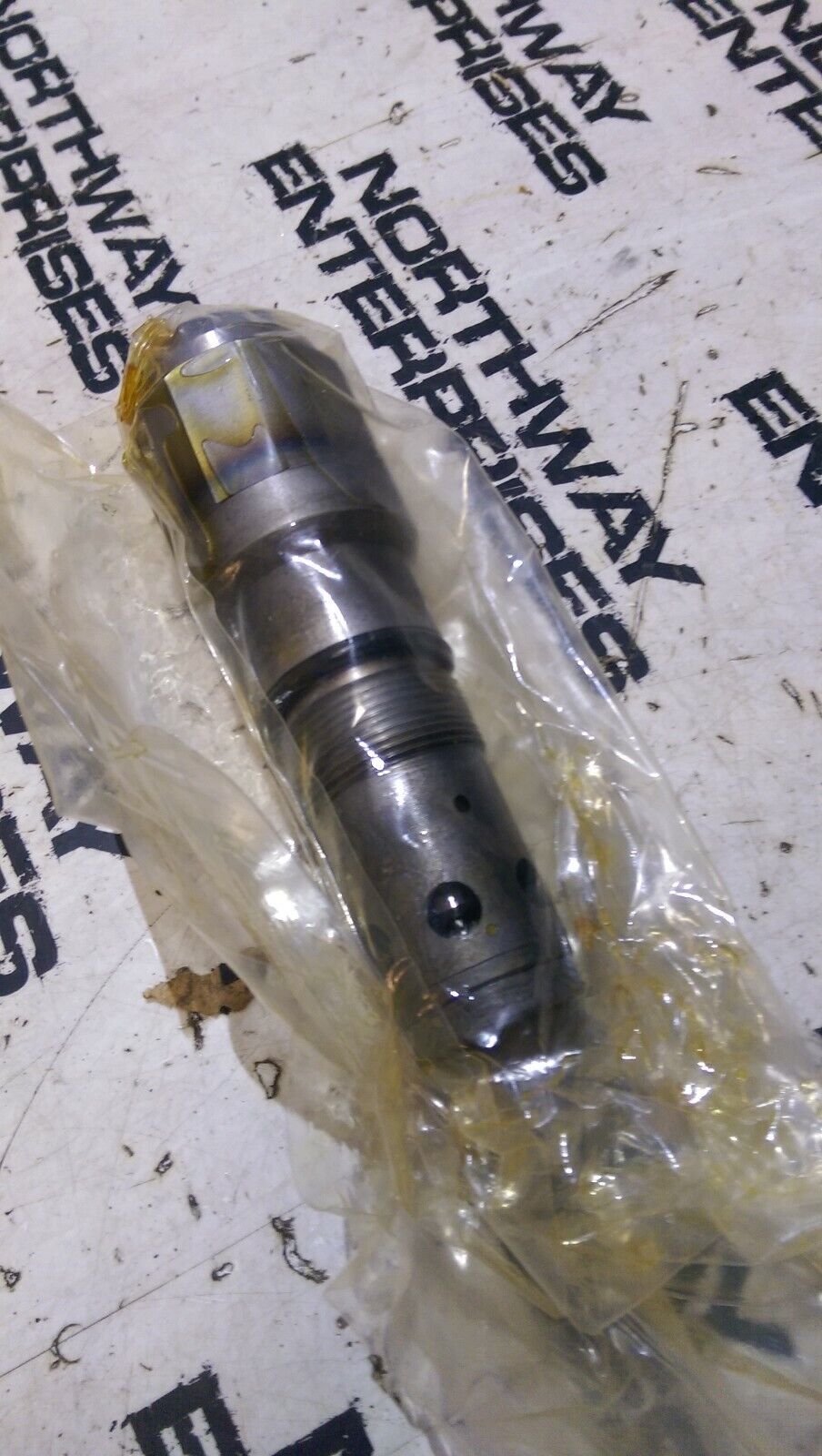 JOHN DEERE 4470918 PRESSURE RELIEF VALVE