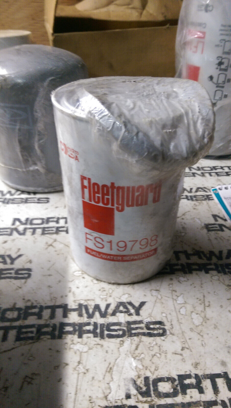 FLEETGUARD FS19798 FUEL WATER SEPERATOR ABPN122R50419 RACOR