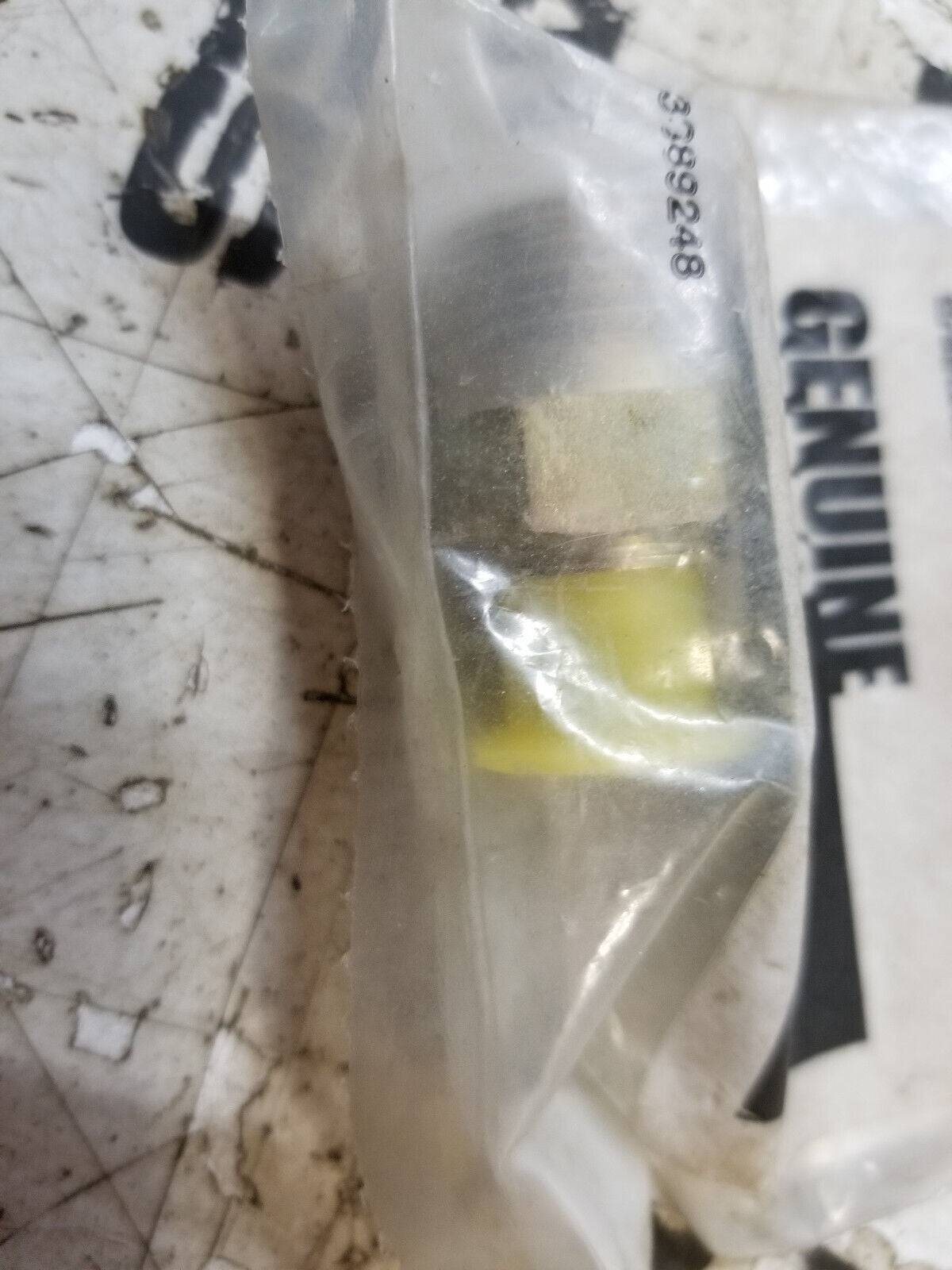 3393991 CUMMINS FITTING