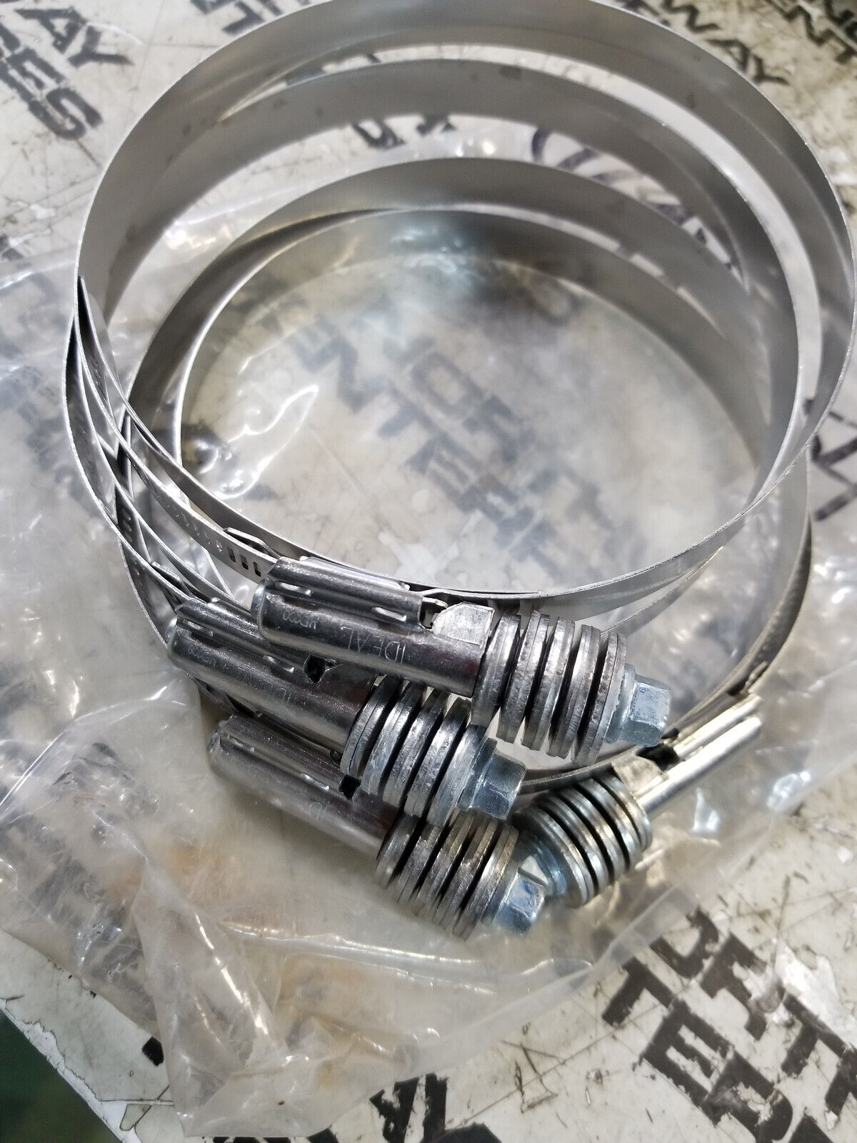 9X-6654 LOT OF 4 CLAMPS