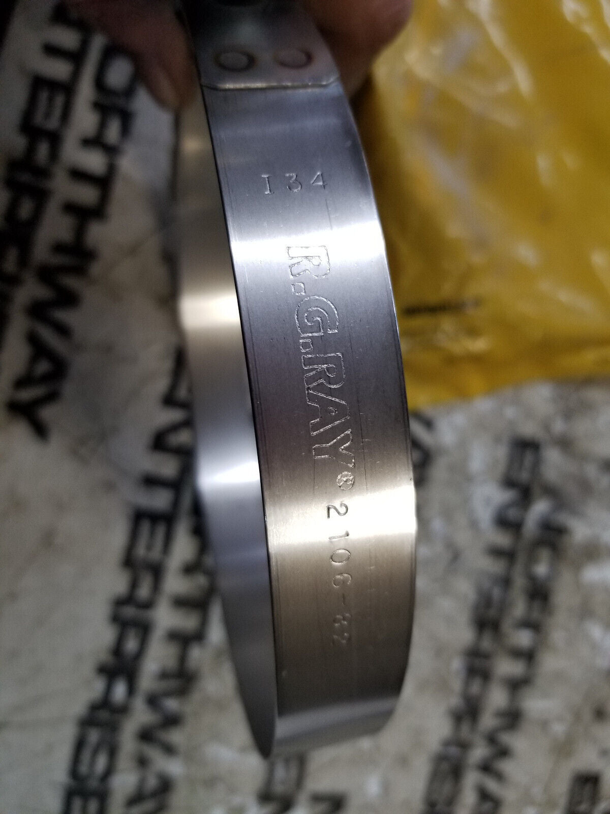 135-6260 LOT OF 2 CLAMPS CAT 1356260