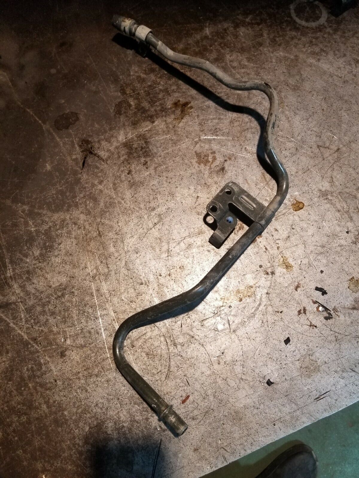 97215993 2001-2004 Duramax LB7 6.6 FUEL FEED LINE