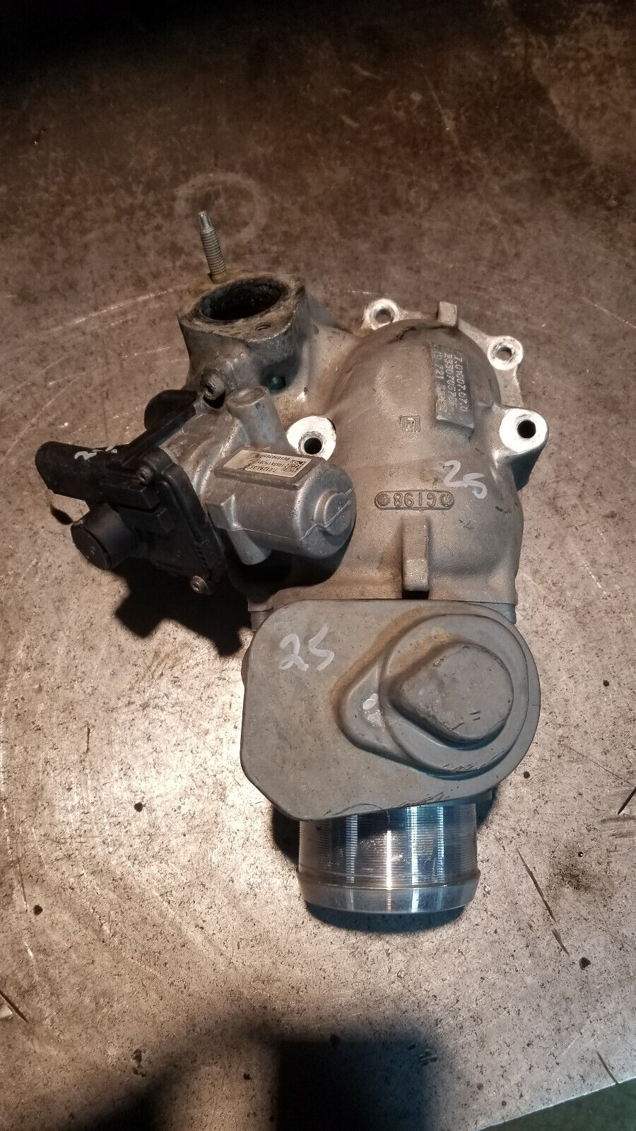 6.4 Powerstroke Turbo Diesel 6.4L EGR INTAKE VALVE 1885819C91 1872132c92