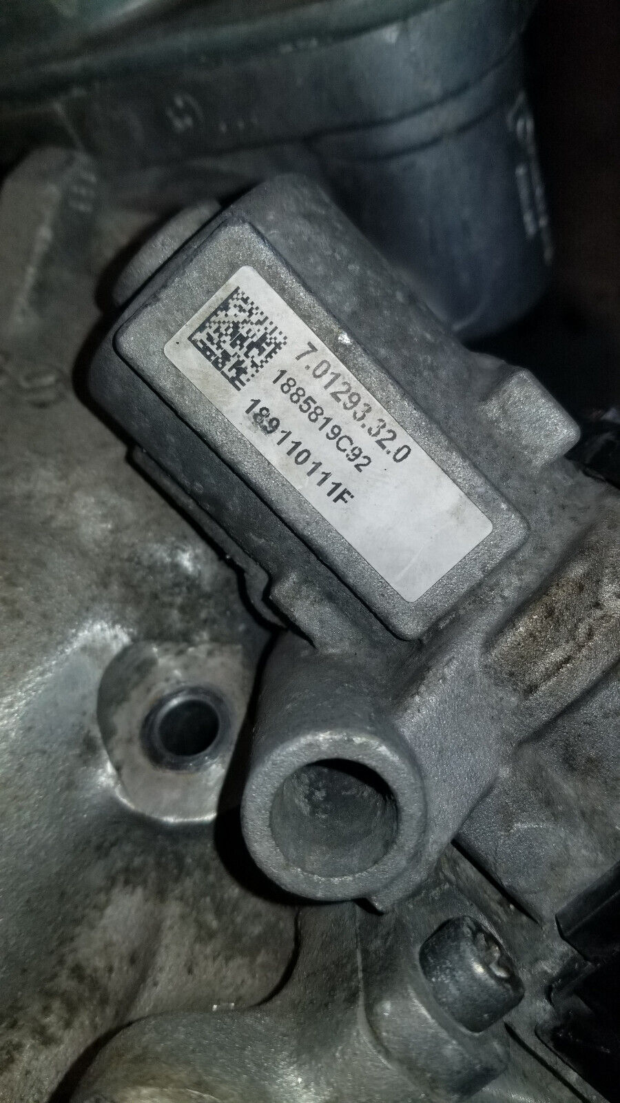 6.4 Powerstroke Turbo Diesel 6.4L EGR INTAKE VALVE 1885819C91 1872132c92
