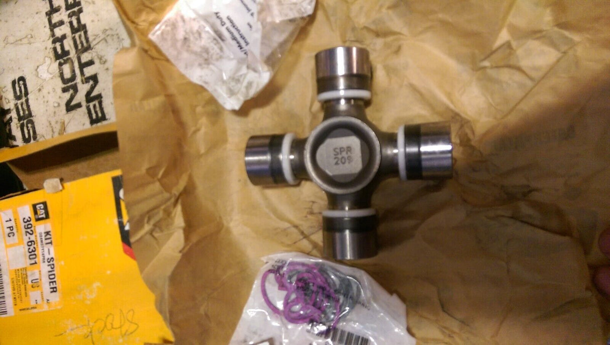 CATERPILLAR 392-6301: 1410 UNIVERSAL JOINT 3926301