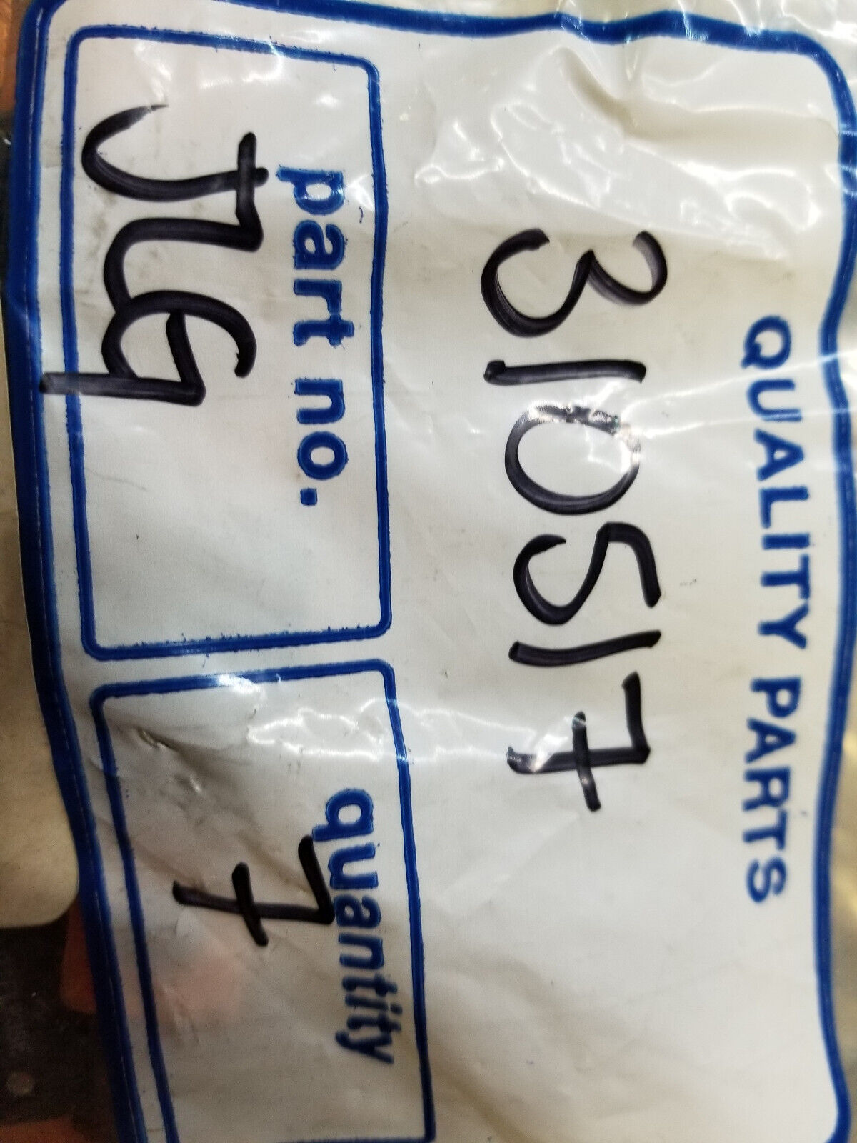 LOT OF 7PC - JLG Part # 310517 - SJ- FUSE, 300 AMP, EA
