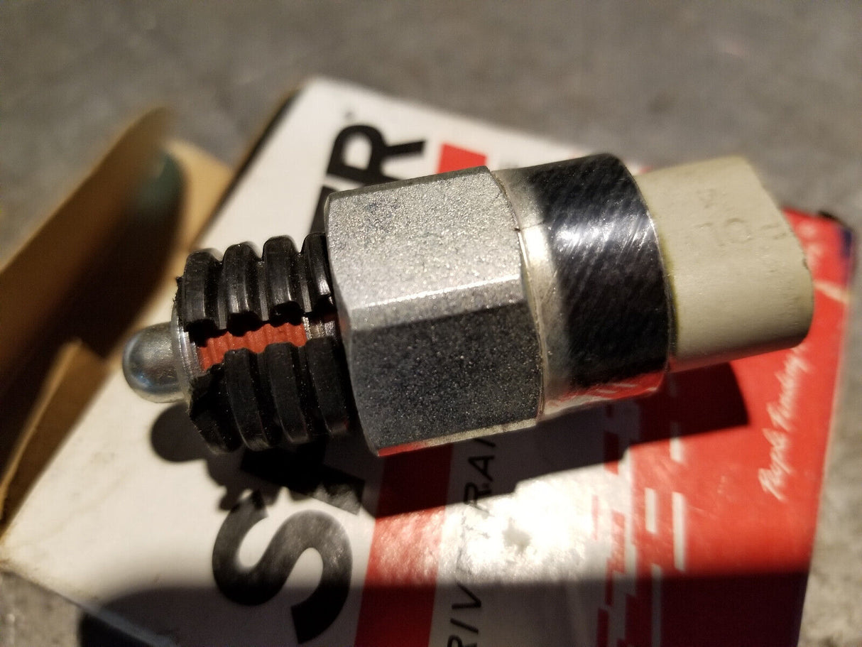 129035 GENUINE SPICER DIFFERENTIAL AIR SYSTEM SWITCH