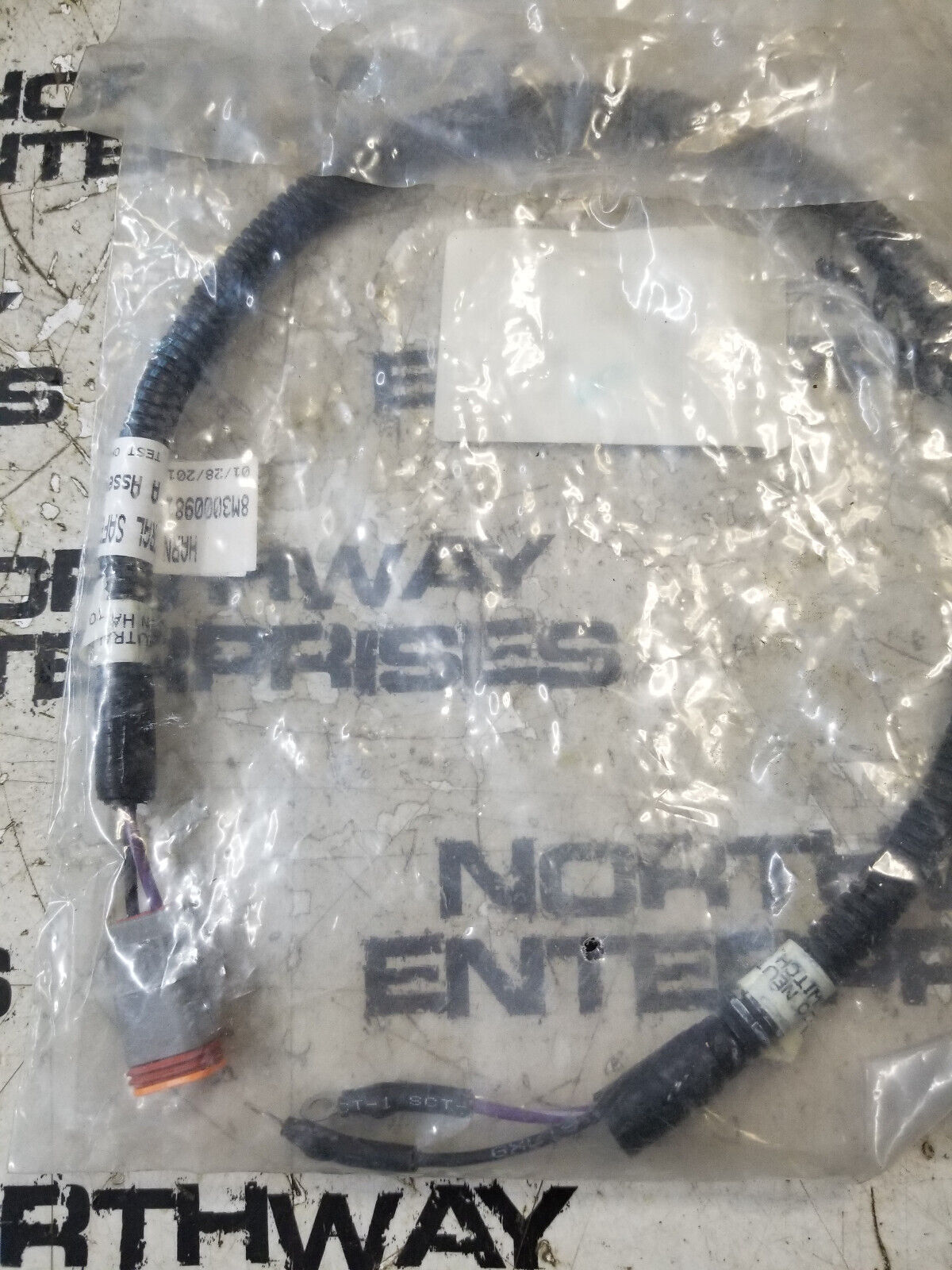 84-879312T14 Mercury / Quicksilver HARNESS-NEUTRAL