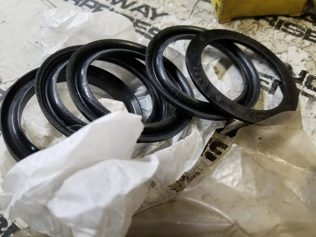 176147 Hyster Tilt Cylinder Seal Kit 0176147