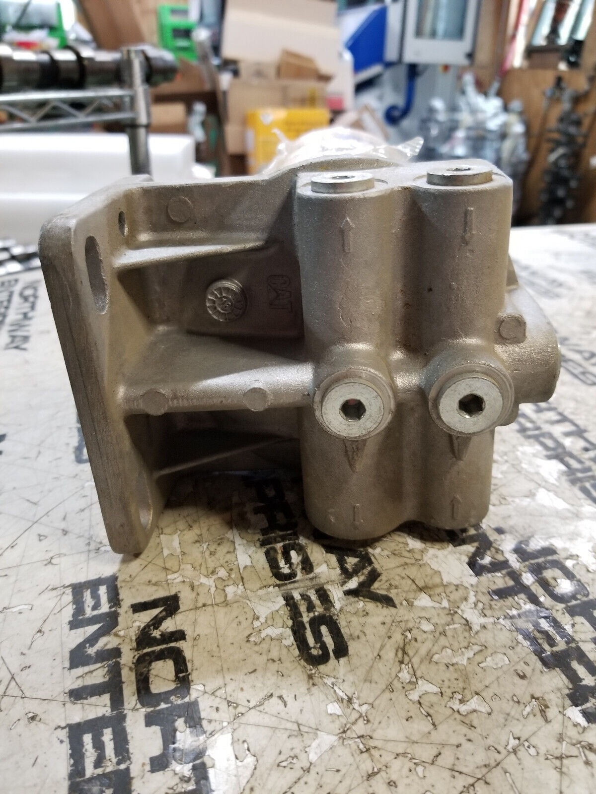 177-9778 Filter Base Assembly with filter 423-8524 1779778 4238524