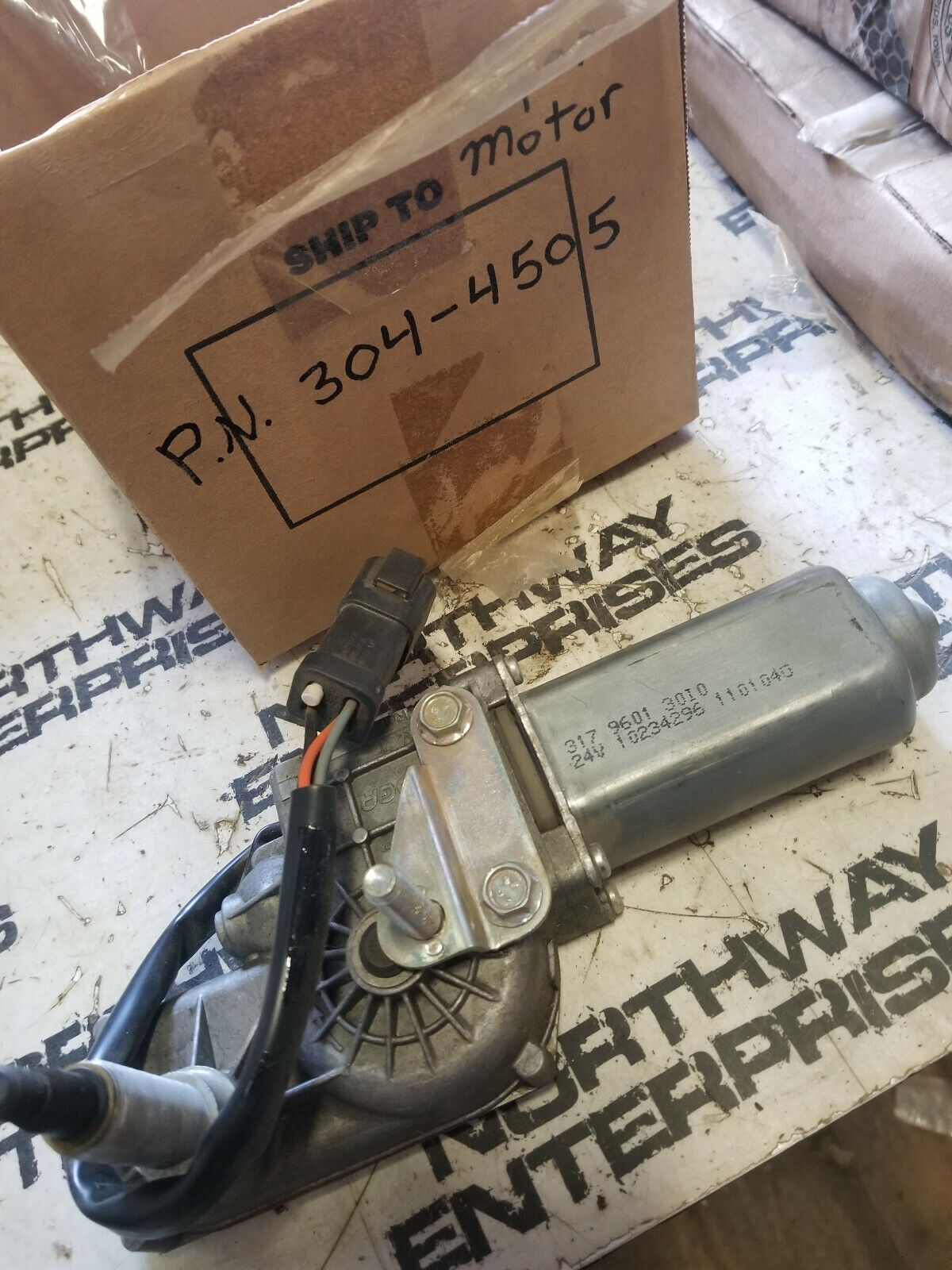 304-4505: Wiper Motor Assembly